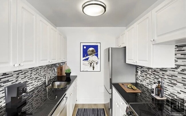 Building Photo - LEXINGTON AVENUE