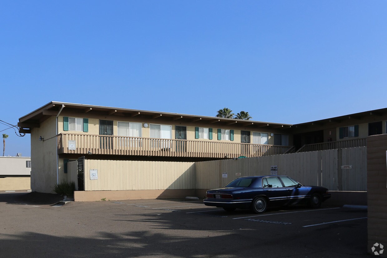 Building Photo - McClure Manor Apartments