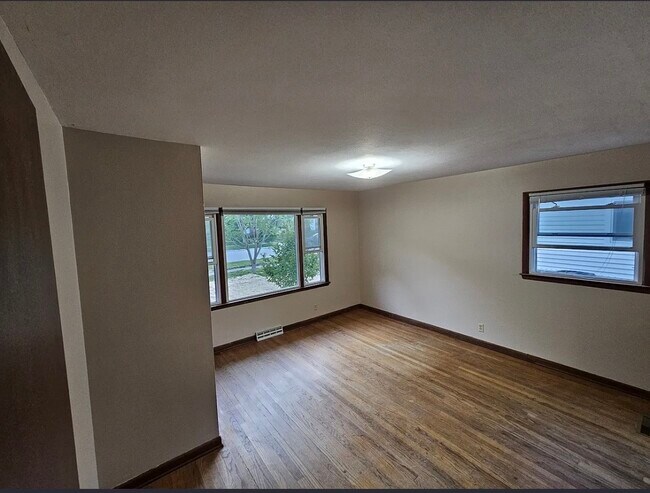 Foto del edificio - 3401 Dawes St