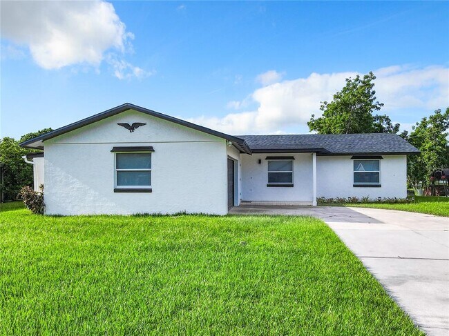 Building Photo - 2550 Cypress Ln