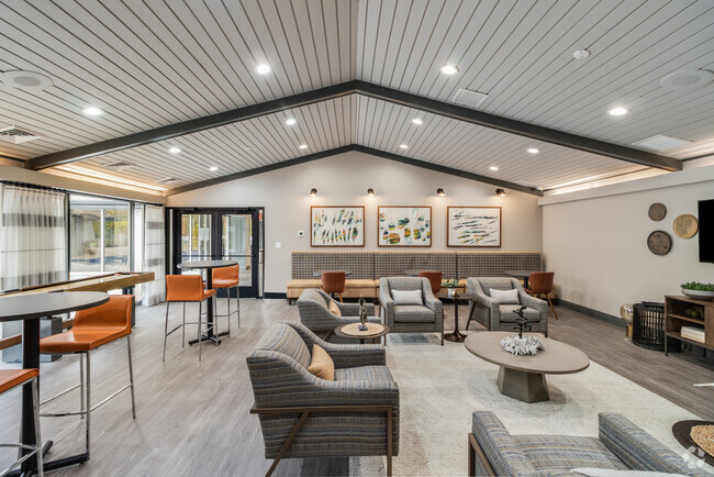 Newly Renovated Resident Lounge - The Waverly on the Lake