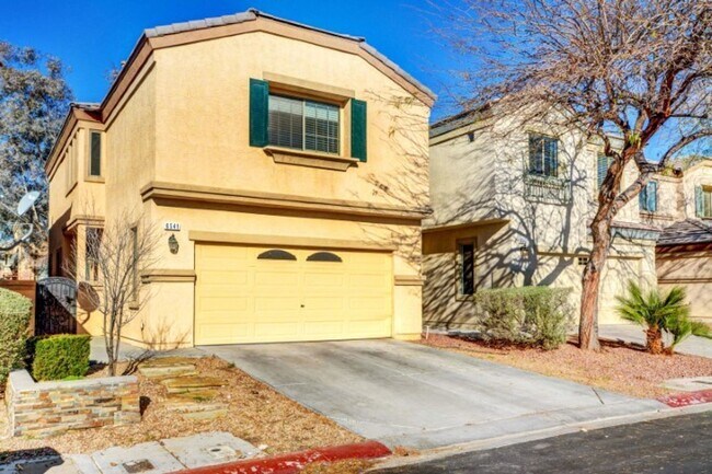 Foto del edificio - Awesome 3 Bedroom, 2 Story Home in North L...