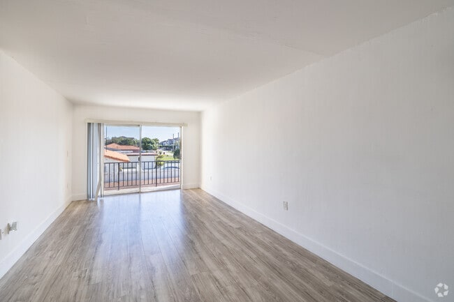 2 habitaciones, 1 baño - 900 pies cuadrados - Sala de estar/comedor - West Point Properties