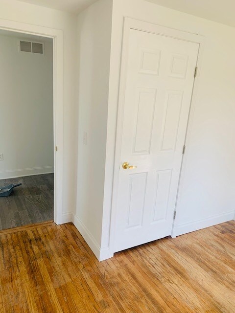 Foto del edificio - 8648 W Ridge Rd