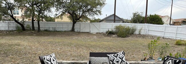 Foto del edificio - 17510 Lake Shore Dr