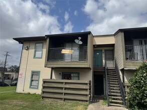 Building Photo - 6161 Reims Rd