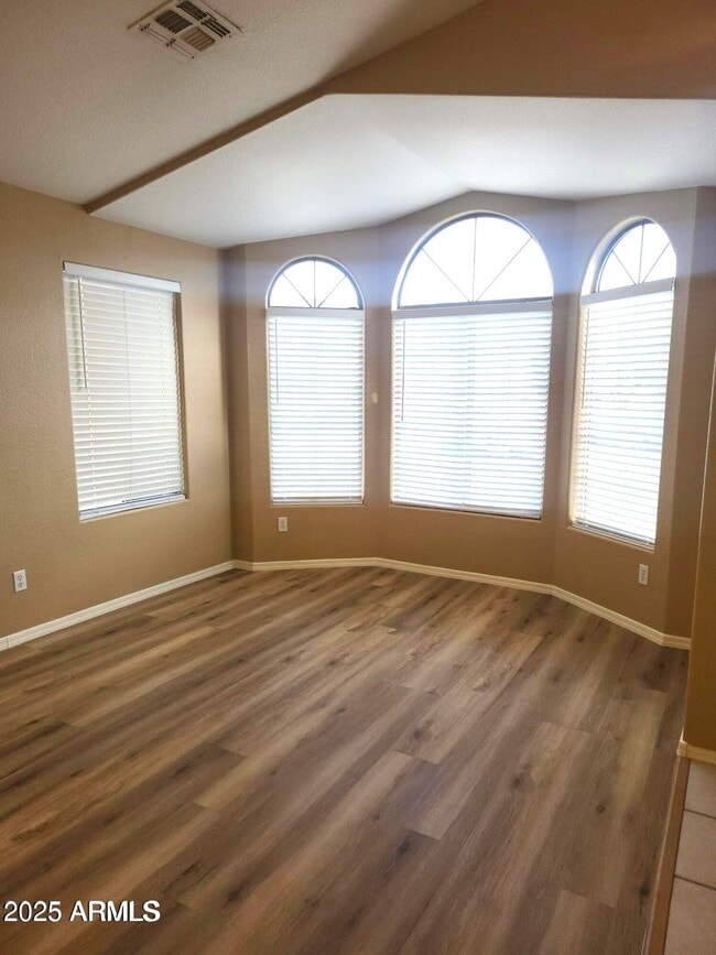 Foto del edificio - 6607 W Prickly Pear Trail