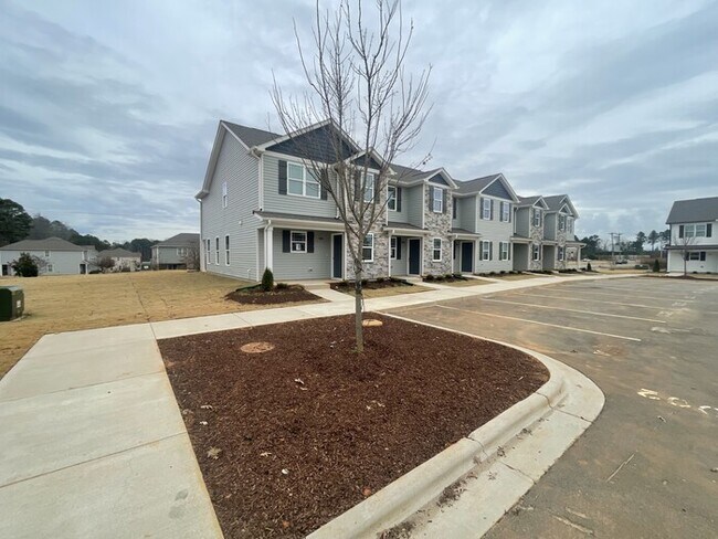 Foto del edificio - 2 bd 2.5 ba Townhouse