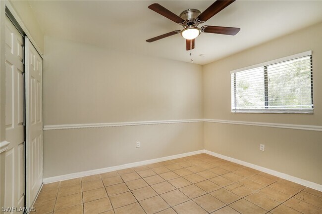 Foto del edificio - 1617 Rush Ave