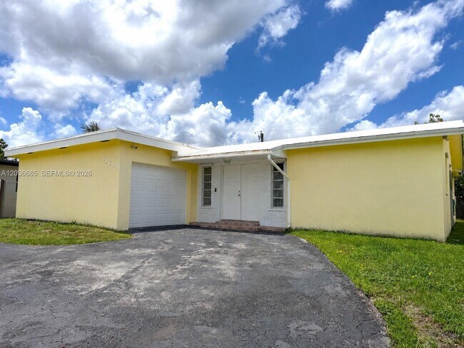 Foto del edificio - 11711 NW 29th St