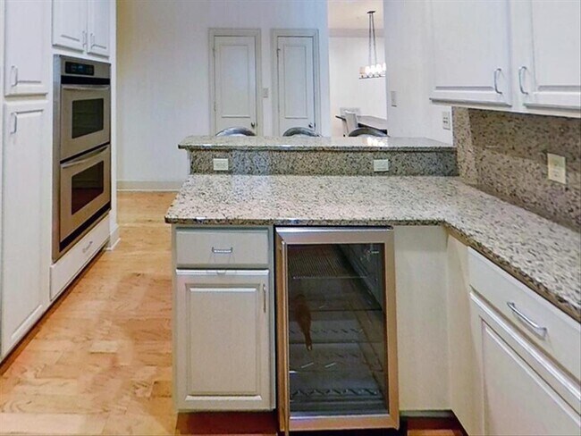 Foto del edificio - 2848 Woodside St