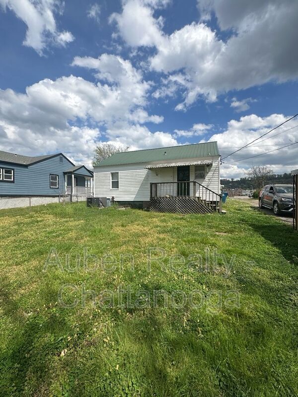 Photo - 505 Flegal Ave House