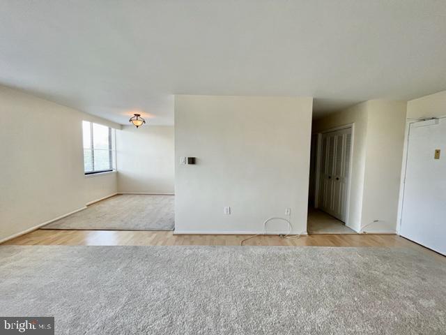 Foto del edificio - 4390 Lorcom Ln