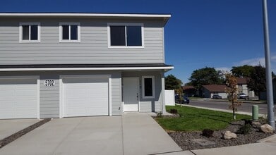 Building Photo - 5702 W Kennewick Pl