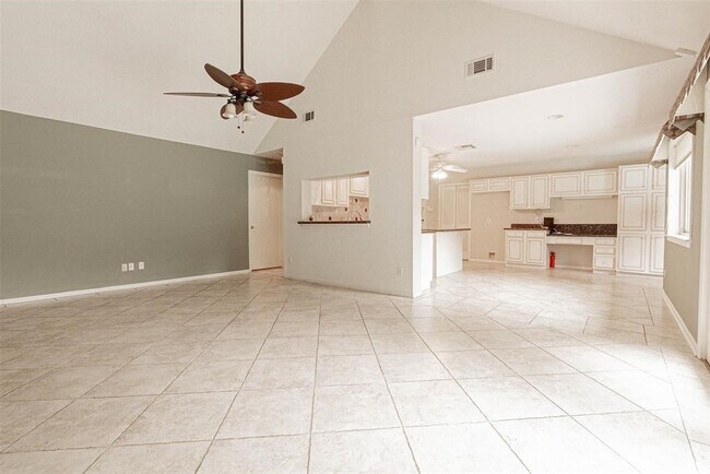 Building Photo - 13103 Rincon Dr