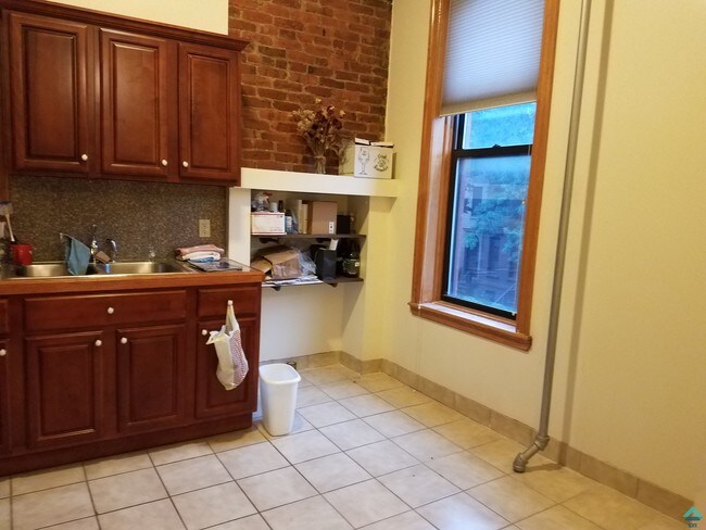 Foto del edificio - 402 8th St