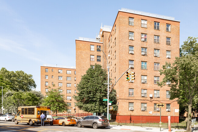 Building Photo - Brevoort Houses