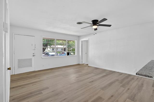 Building Photo - 2117 Brookshire St