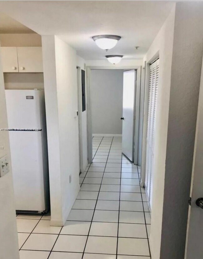 Foto del edificio - 1627 NW 18th St