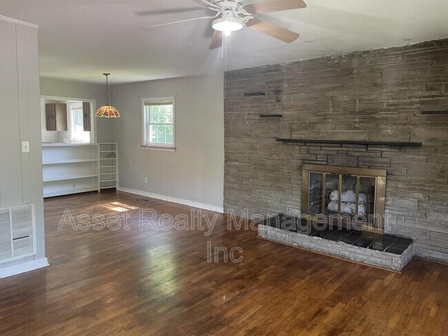 Building Photo - 7212 S Northshore Dr