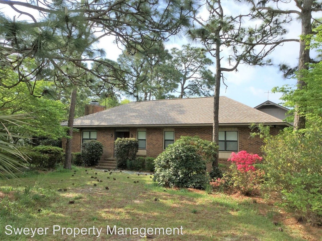Primary Photo - 3 br, 2 bath House - 800 Pilots Ridge Road