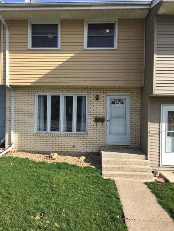 Foto principal - 3691 Hillcrest Rd