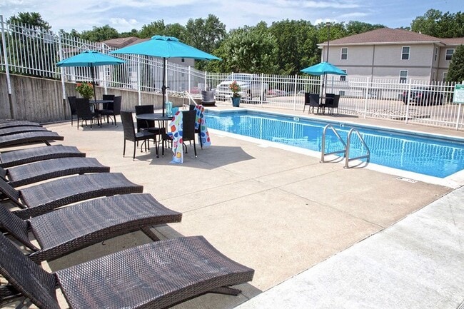 Foto del edificio - Cedar Creek Crossing Apartments