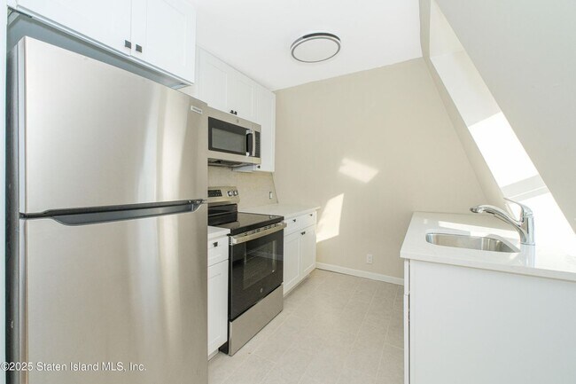 Foto del edificio - 413 Cary Ave