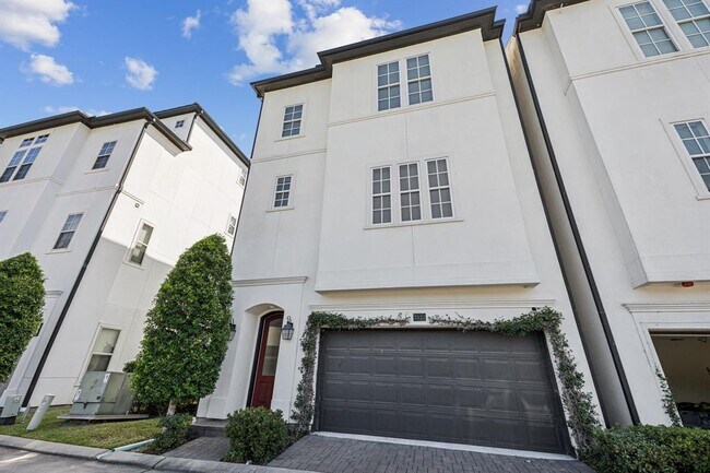 Foto del edificio - 2122 Lakeshore Edge Dr