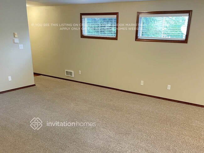 Building Photo - 14723 46th Ave NE