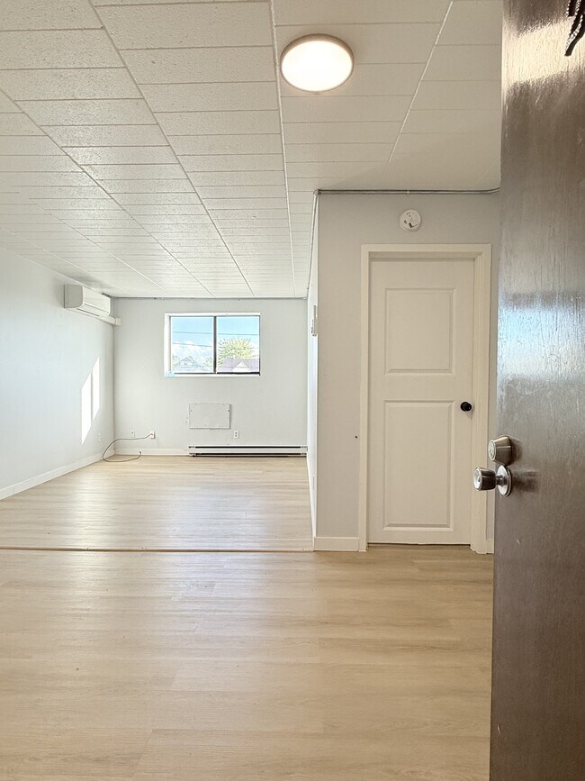 Photo du bâtiment - 591 Wellington Ave