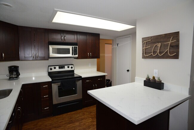 Kitchen - 11430 99th Pl NE
