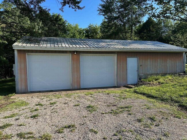 Building Photo - 10200 Easley Rd
