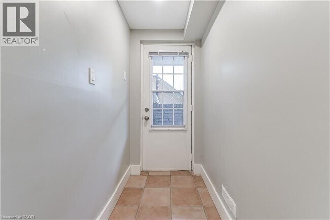 Building Photo - 672 Castleguard Crescent