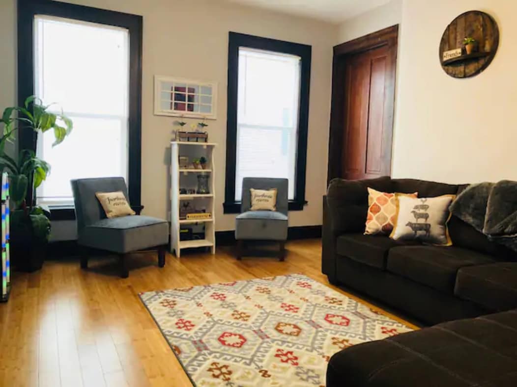 Living Room - 1031 Bardstown Rd