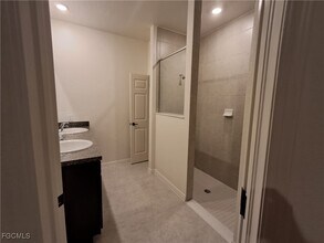 Building Photo - 1018 Fayette Ave