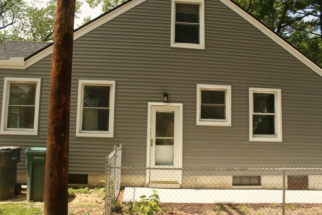 Foto del edificio - 23030 Beech St