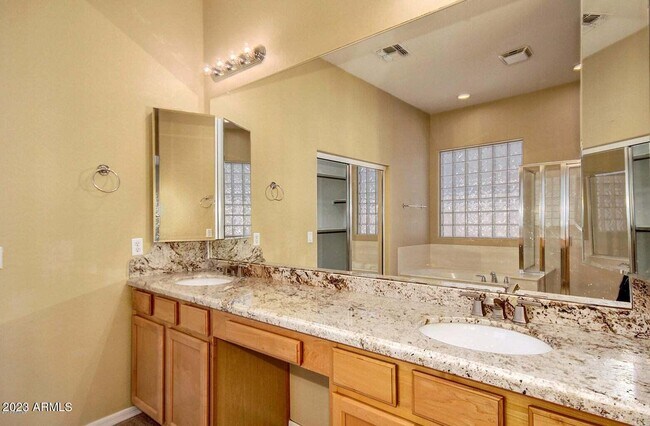 Building Photo - 6782 W Lariat Ln