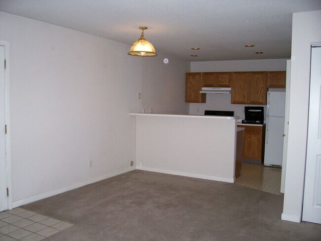 Foto del edificio - Charming Ground-Level Condo with Scenic Vi...