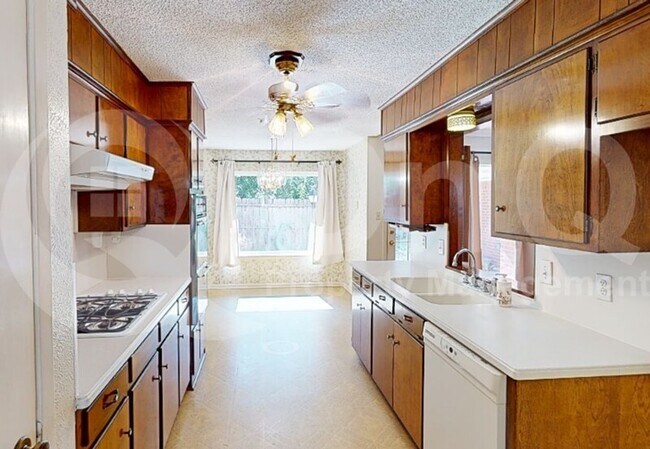 Foto del edificio - 2030 Georgetown Dr