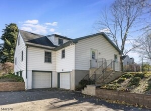 Building Photo - 130 Littleton Rd