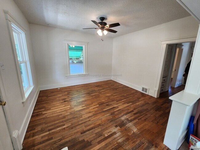 Foto del edificio - 1014 SW 9th St