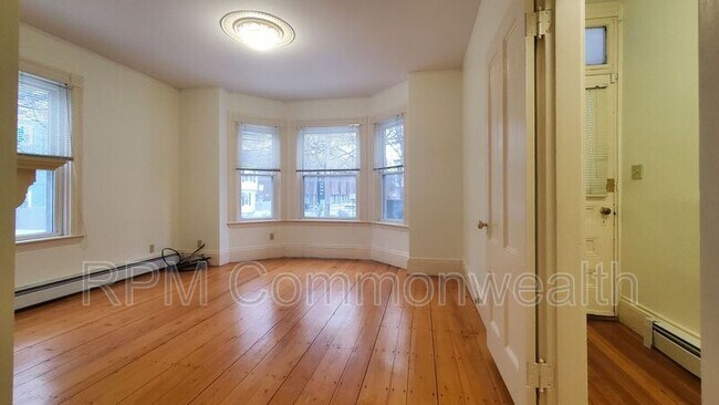Building Photo - 64-66 6th St