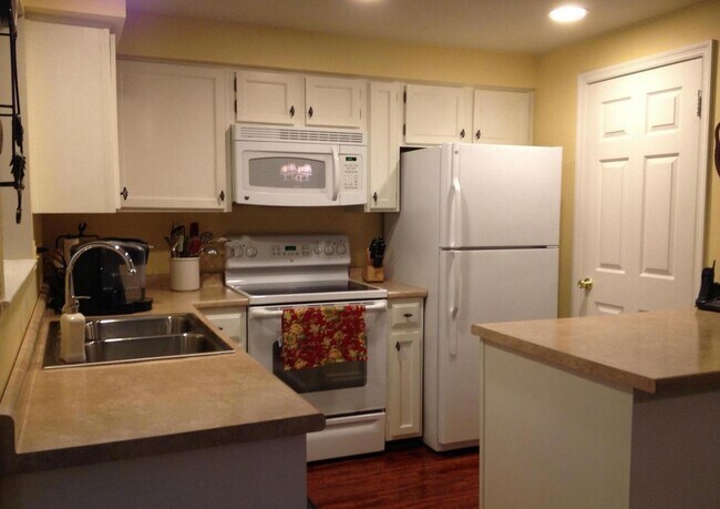 Foto del edificio - 20521 Shadyside Way