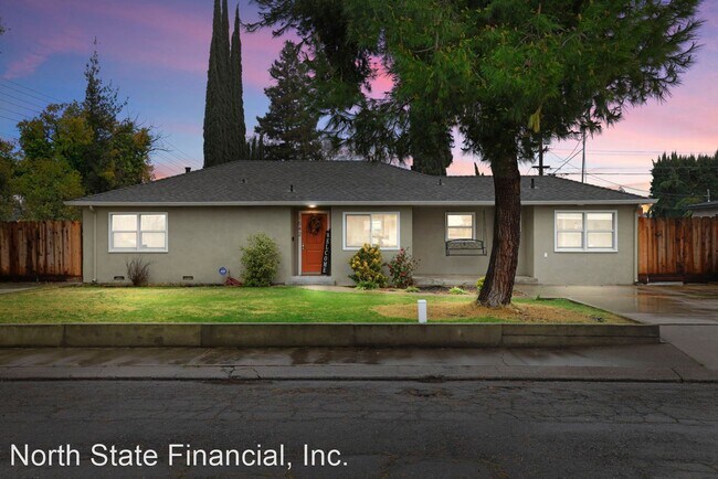 Building Photo - 3 br, 2 bath House - 1542 Overholtzer Drive