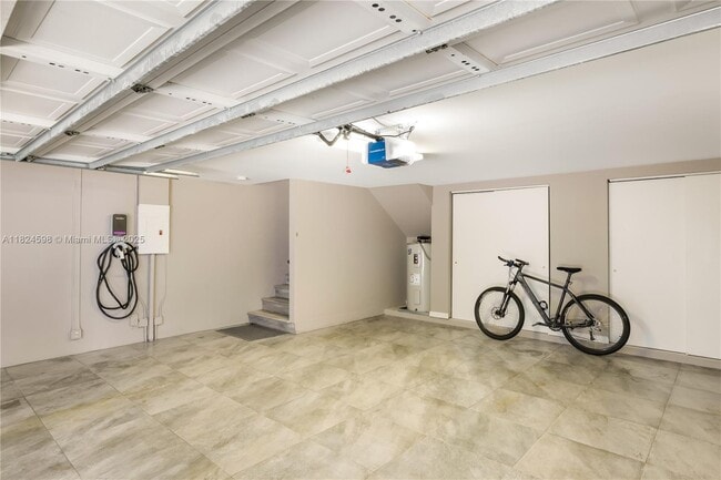 Building Photo - 1707 E Las Olas Blvd