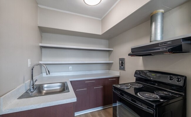 Interior Photo - The Oakwood Manor Apartments