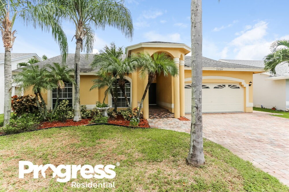 Foto principal - 5339 NW 99th Ln