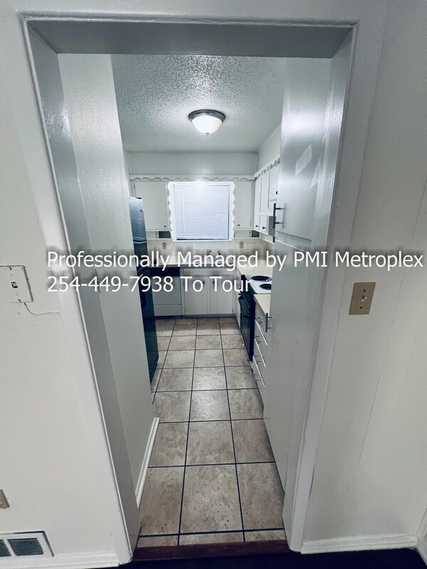 Building Photo - 212 Wilshire Dr