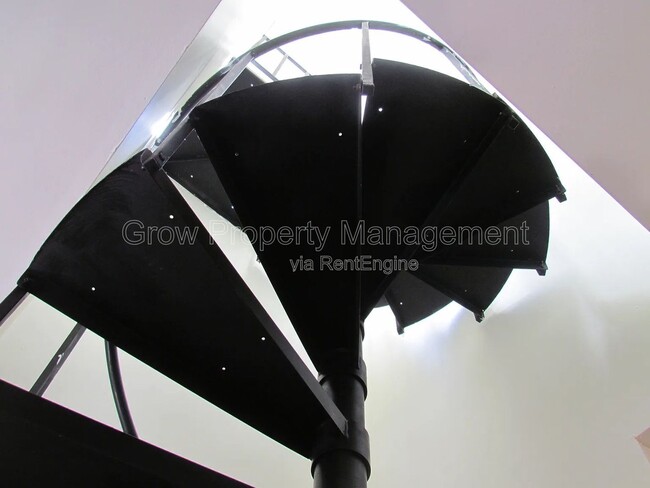 Foto del edificio - 2024 Spring Garden St